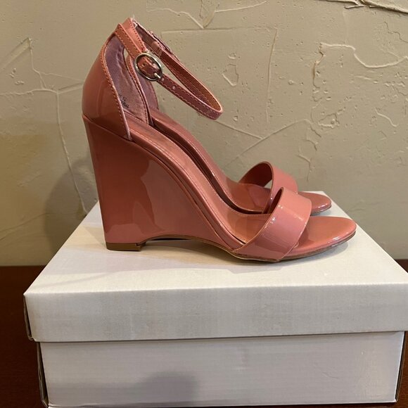 Women's Bamboo Pink Patent Wedge Sandals - Ankle Strap - Size 6.5 - Picture 5 of 6